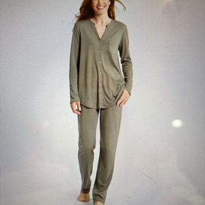 The Company Store Olive Green Two piece set size Medium NEW